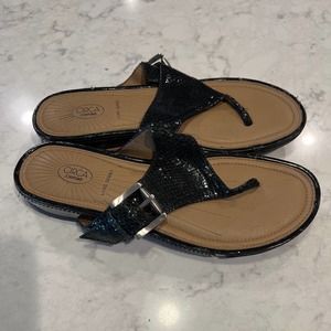 Circa Joan & David Luxe‎ Series Women's Snakeskin Leather Buckle Sandals Size 9